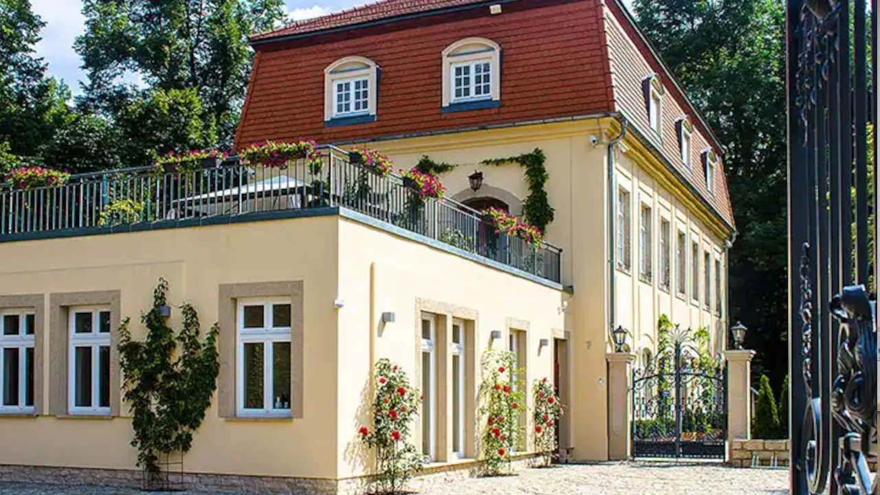 Fensterrahmen aus sandstein